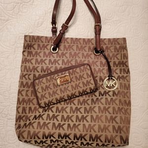 Michael Kors signature tote
